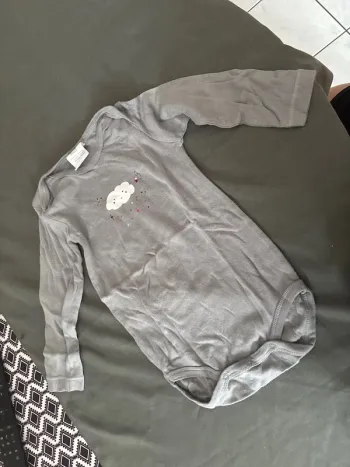 Body gris
