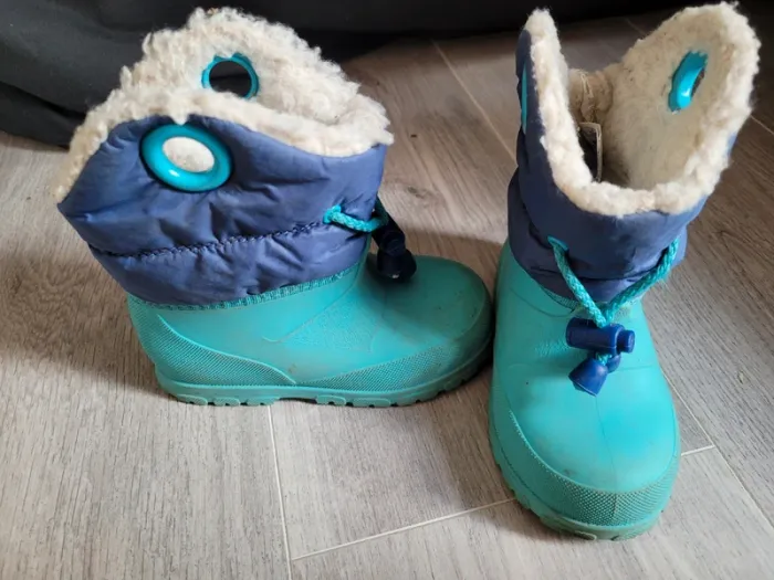 Bottes taille 22 - photo numéro 2