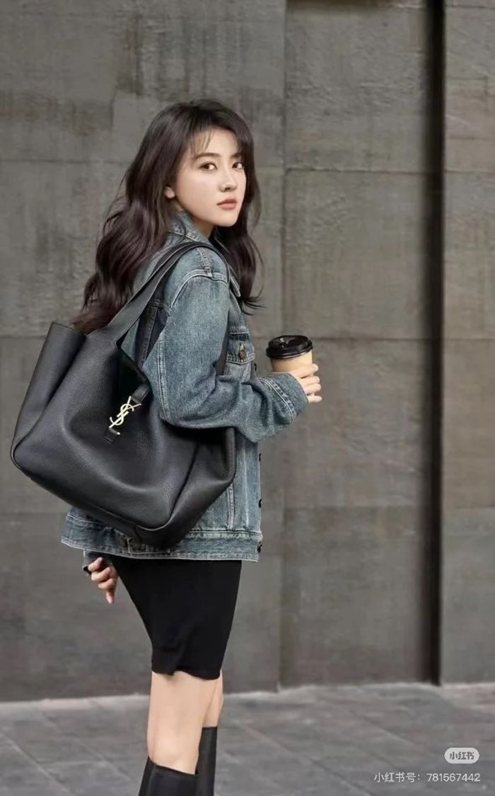 Yves Saint Laurent  Hobo - photo numéro 8