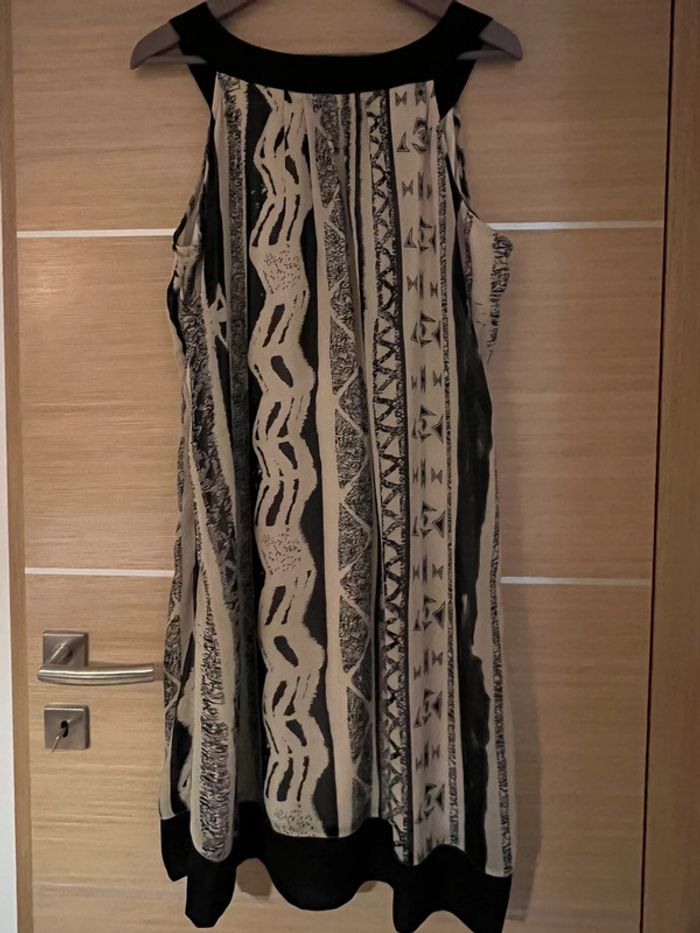 Robe Jacqueline riu beige et noire taille 46  bon état - photo numéro 5