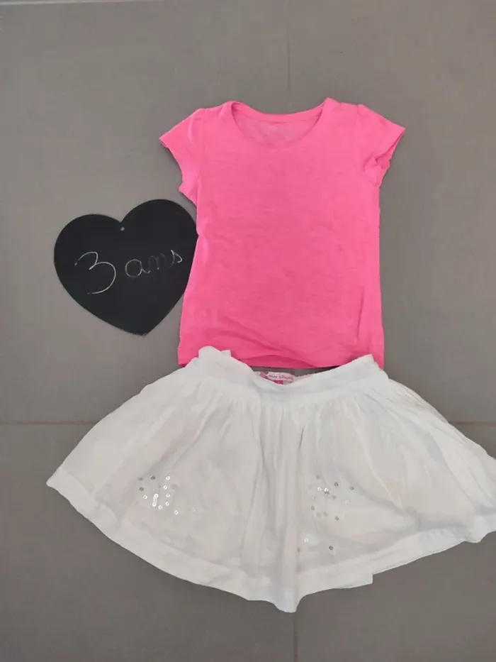 Ensemble jupe et tshirt