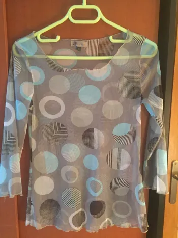 Top transparent en voile en taille M