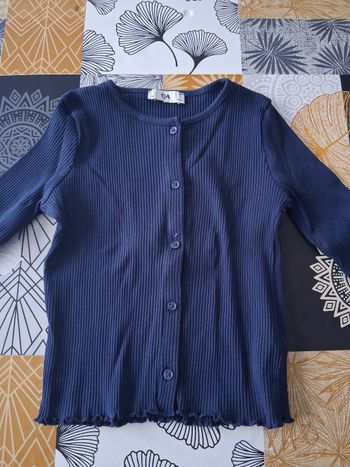 Gilet fin fille bleu marine taille 5 ans neuf