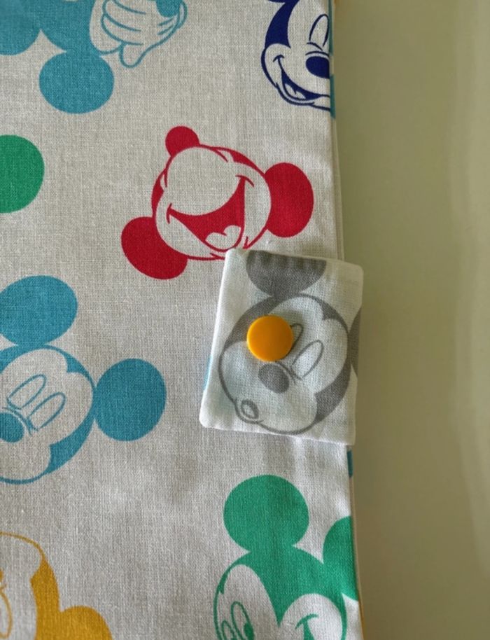 Protège carnet de santé thème Mickey - photo numéro 3