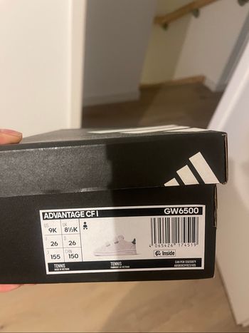 Chaussures advantage Adidas T26