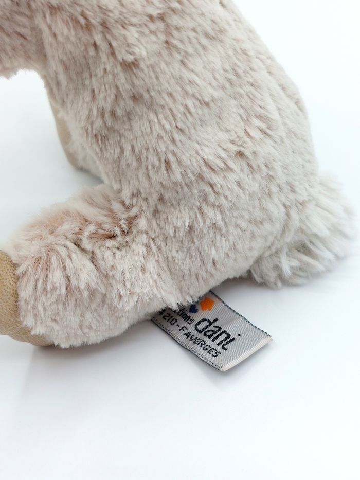 Doudou peluche créations DANI lapin beige chiné pattes brillantes 20 cm - photo numéro 3