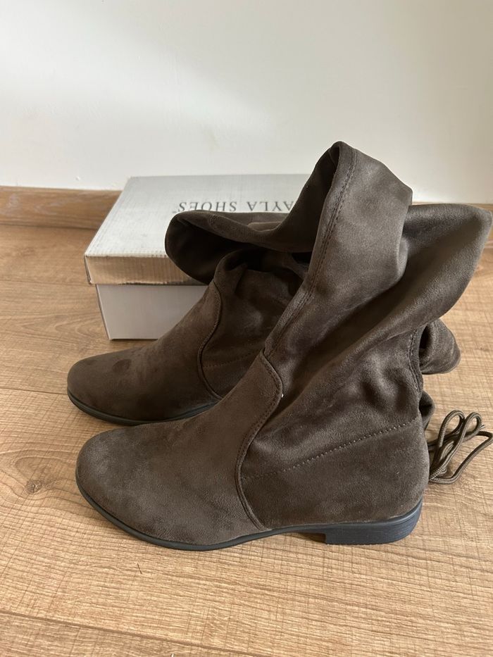 Bottes chaussettes plates neuves Kayla Shoes pointure 37 - photo numéro 2