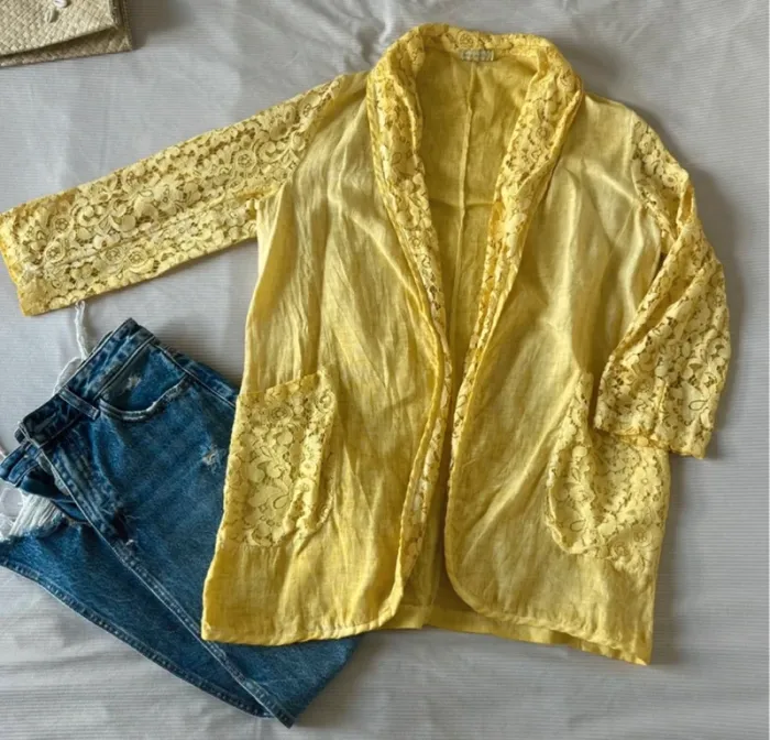 Veste jaune dentelle made in Italy été