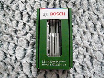 Outil de réparation 13 en 1 Bosch