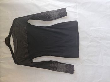 Haut dentelle à manches longues Janira