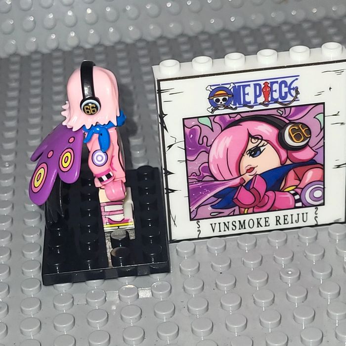 Minifigure / Figurine 🌊 One Piece 🌊 Reiju Vinsmoke - photo numéro 5