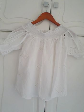 Blouse épaule nu