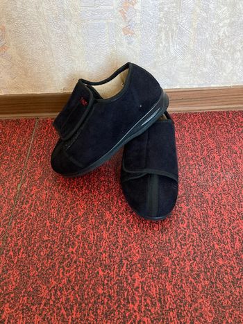 Chaussons noirs 39 neut