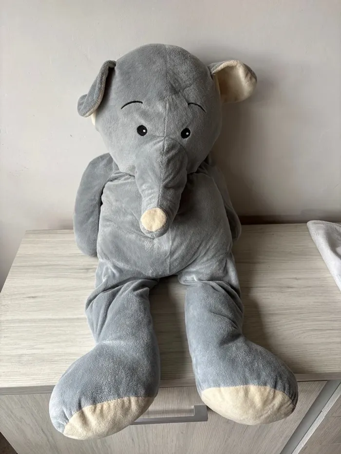 Peluche éléphant