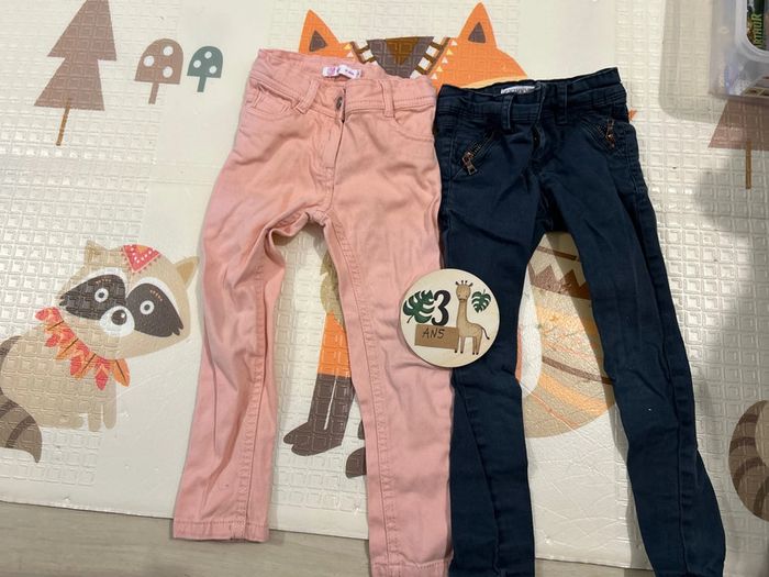 Lot 2 pantalons jeans 3 ans