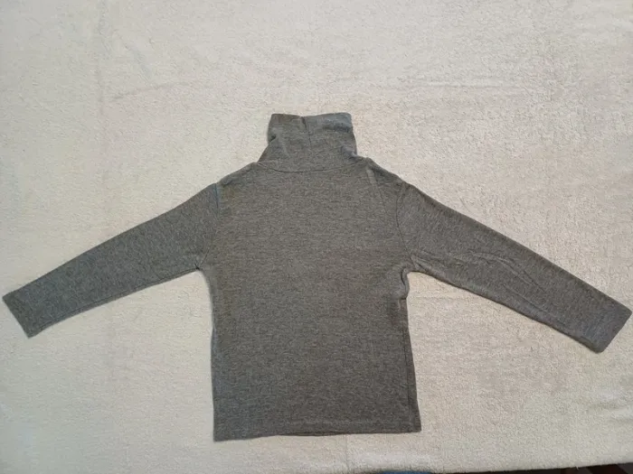 Sous pull gris Kiabi 6 ans (réf perso V66)(familleac72) - photo numéro 2