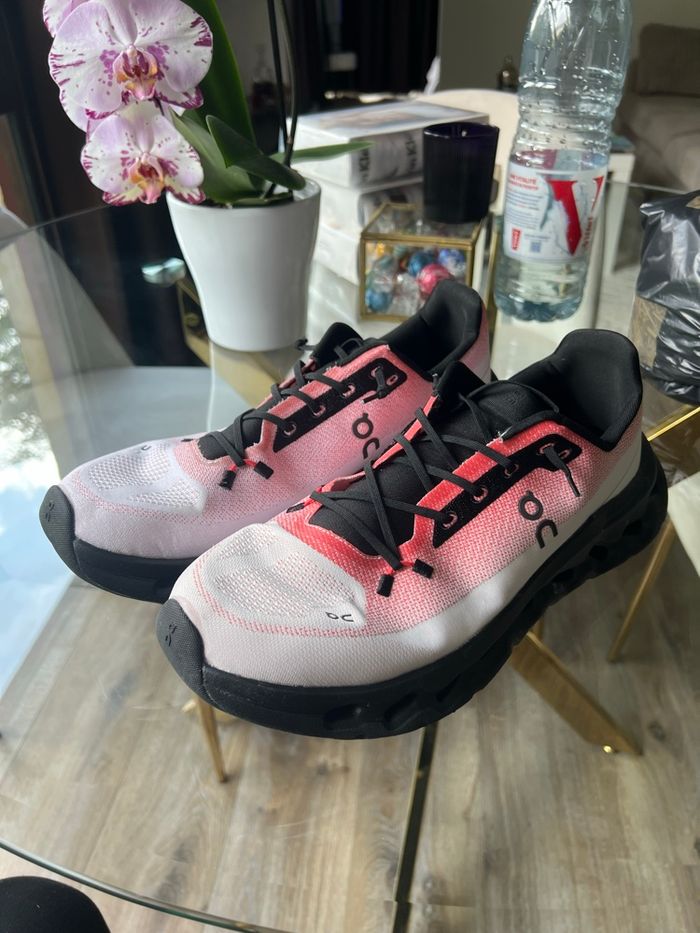 Chaussure ON - photo numéro 6