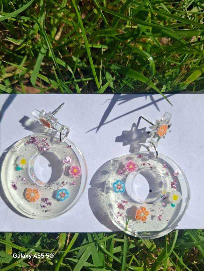 🌼 Jardin pastel – Boucles d’oreilles fleuries et délicates - photo numéro 2