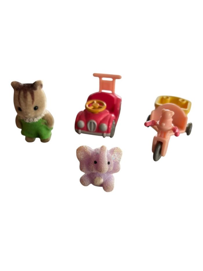 Figurine + accessoires Sylvanian Families - photo numéro 3