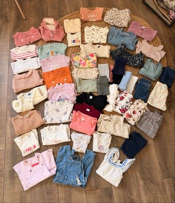 Lot de vêtements taille 9 mois