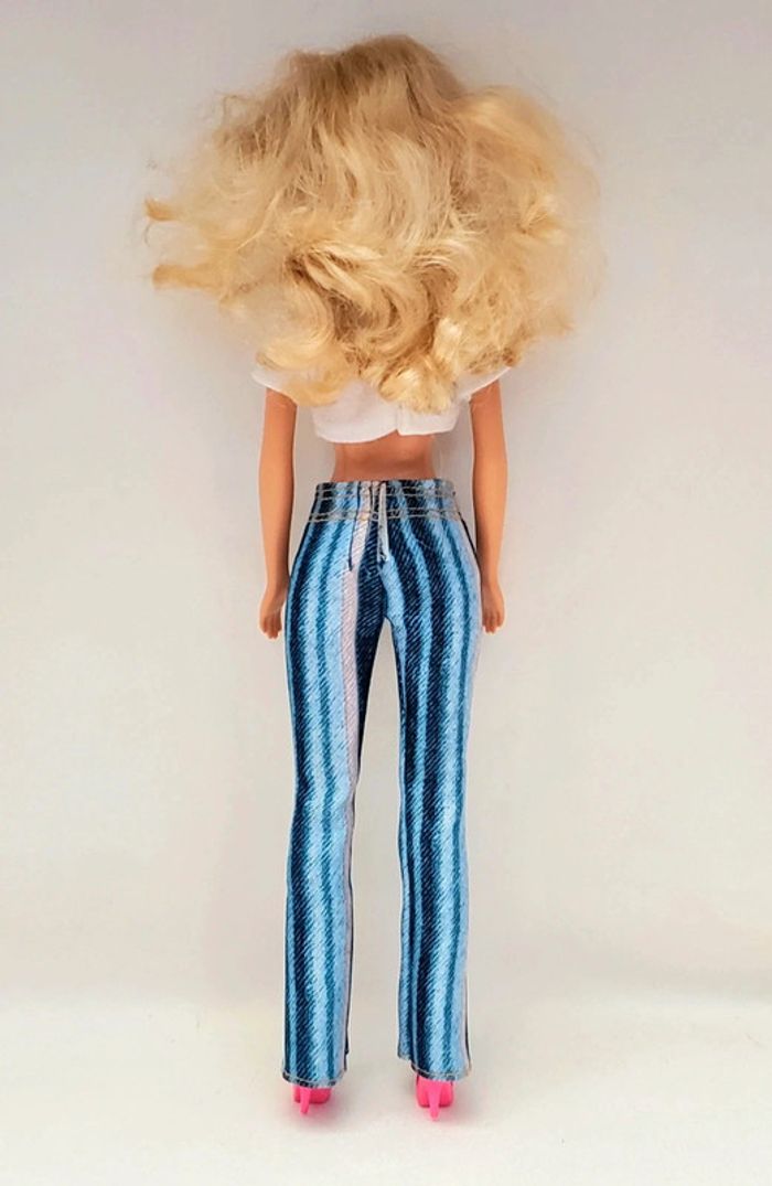 Lot de 3 poupée Barbie jambes et bras fixes - photo numéro 17