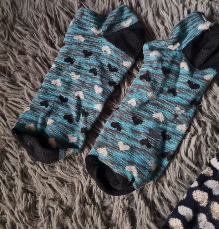 Lot 2 paires de chaussettes 31-34 motifs cœurs - photo numéro 2