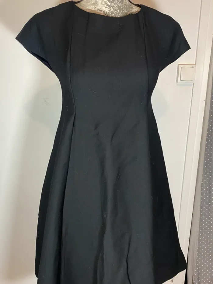 Robe chic Cacharel - photo numéro 2