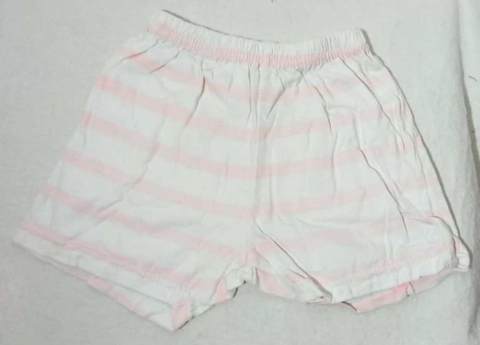 short blanc rayé rose