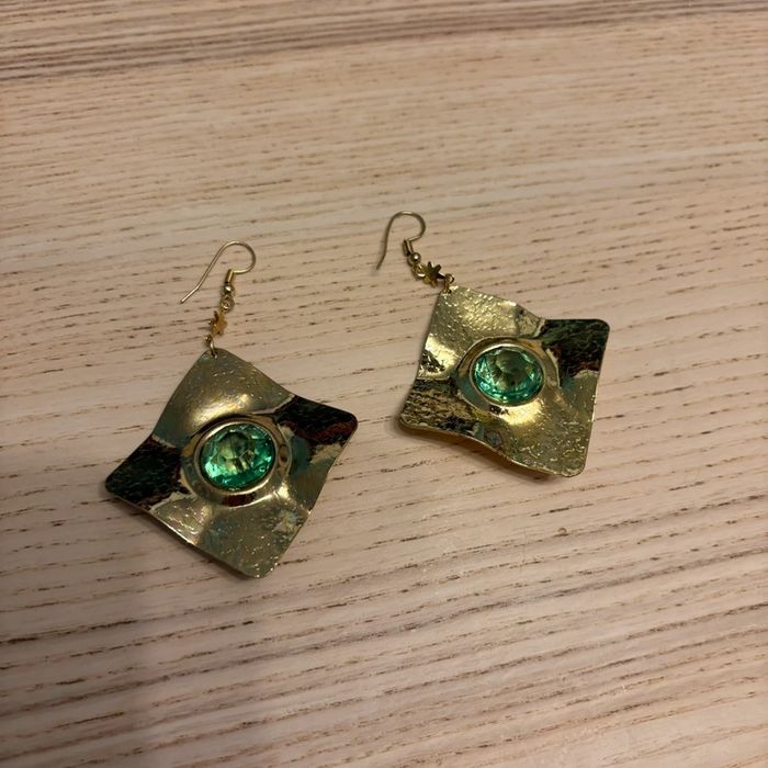 Boucles d’oreilles • doré & vert 🌿