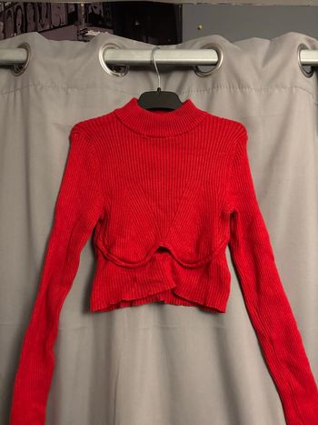 top rouge bershka