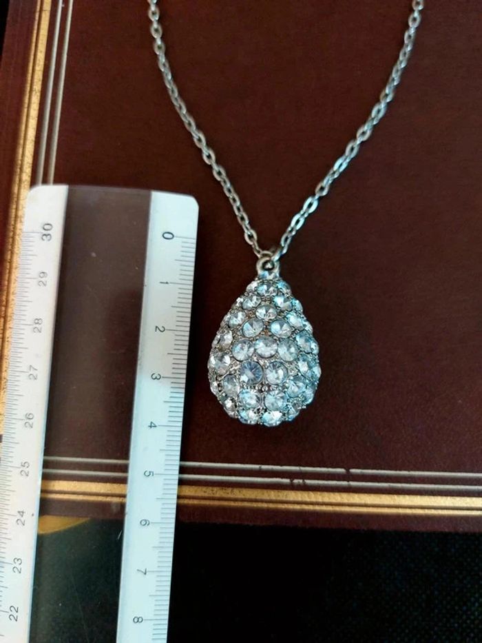 Magnifique collier avec pendentif goutte de strass blanc 00's - photo numéro 5