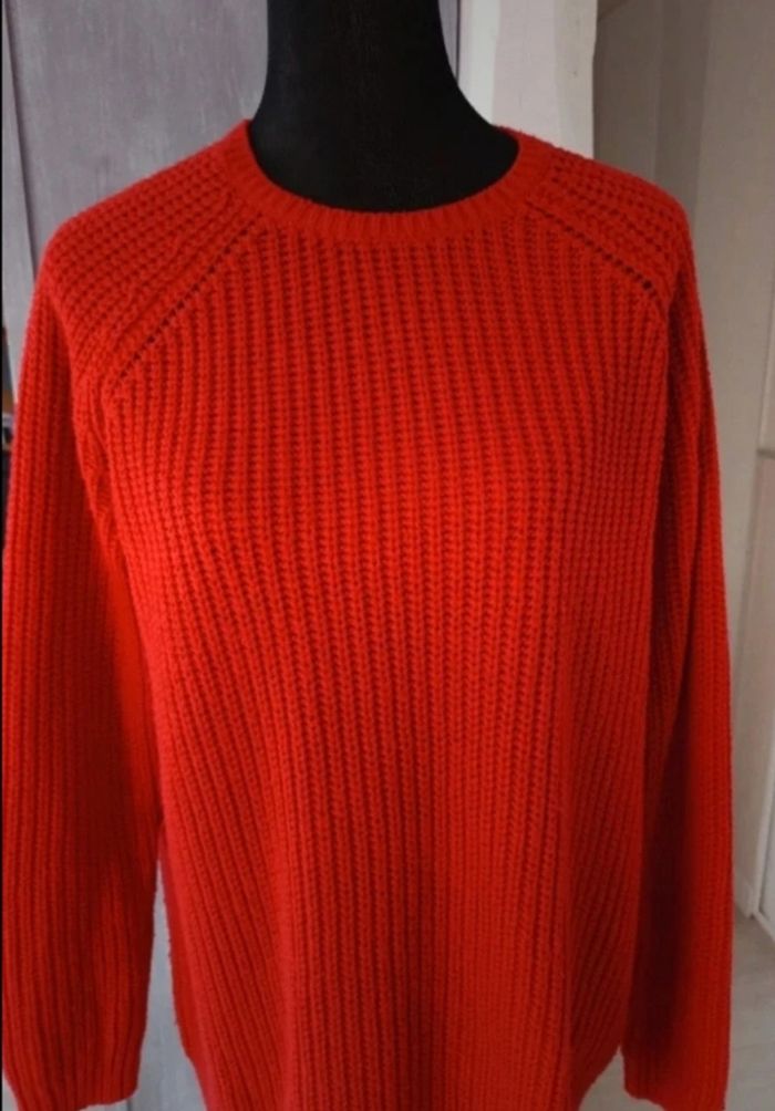 Pull rouge - photo numéro 2