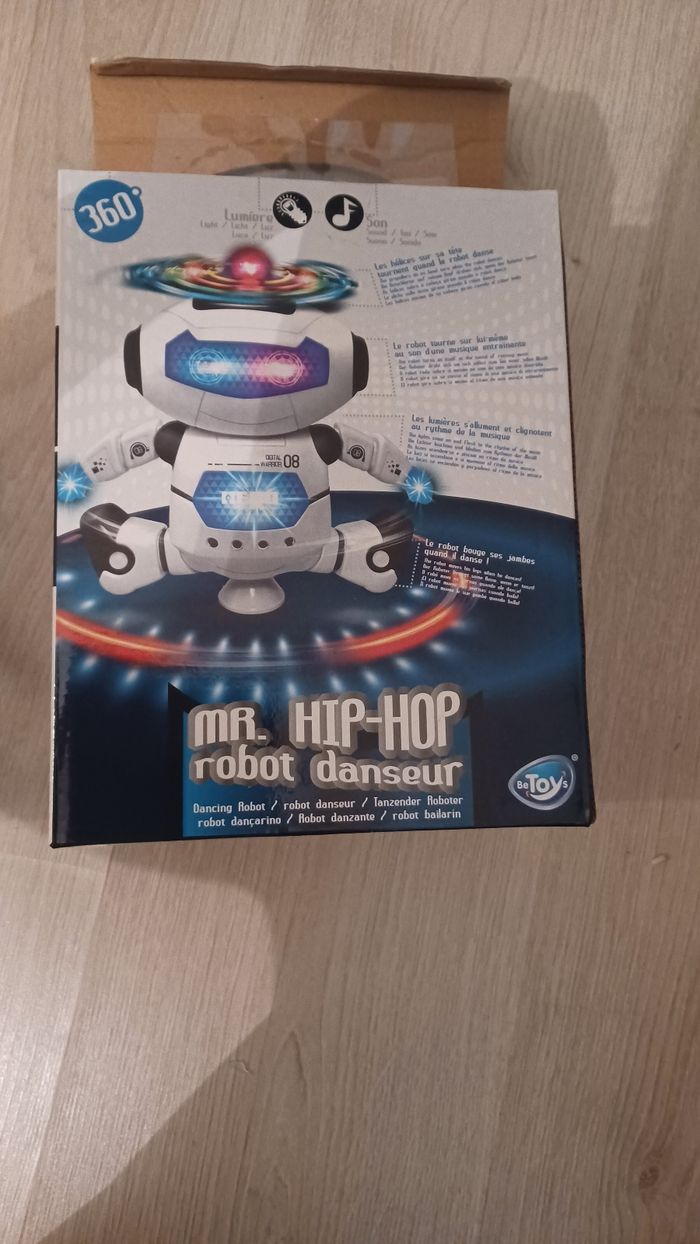 Robot danseur - photo numéro 3