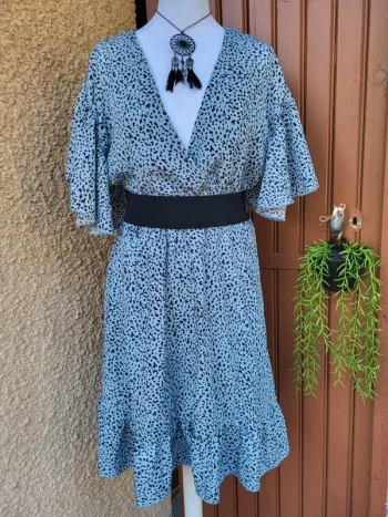 Robe léopard volant bleu gris noir shein taille 50