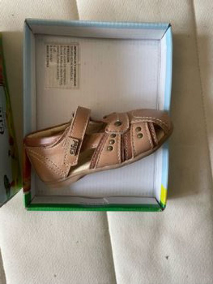 Sandales en cuir cognac elfos enfants NEUVE TAILLE 21