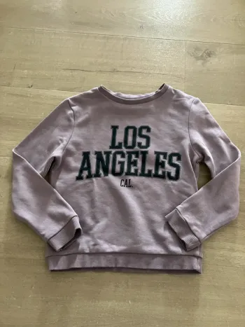 Pull sweat kiabi mauve taille 6 ans