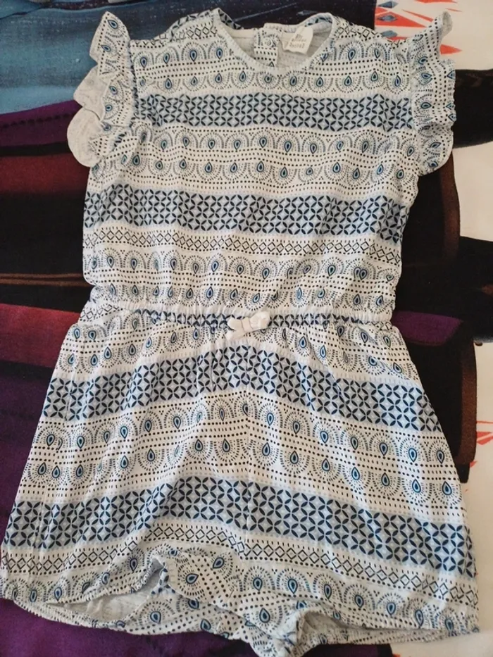 Combishort H&M taille 18 mois
