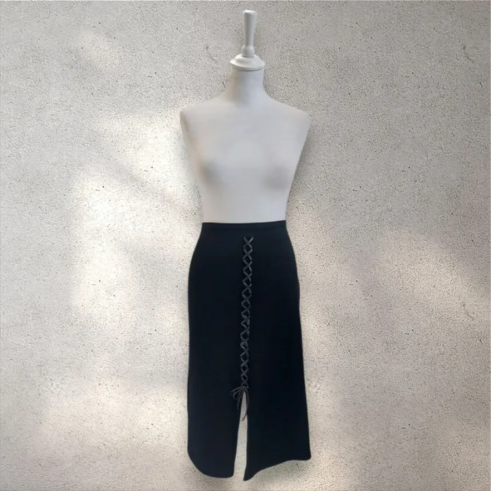 Jupe longue fendue noire taille élastique avec laçage 42