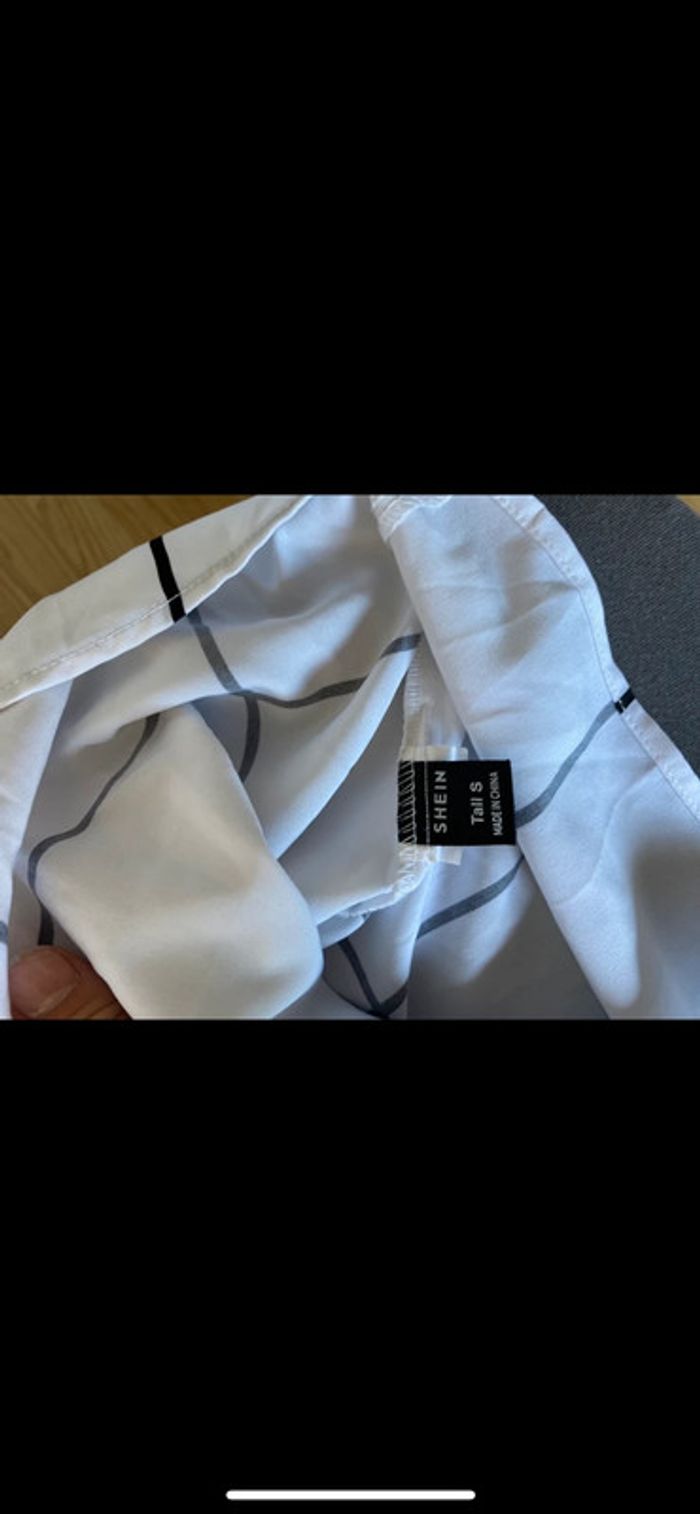 Magnifique blouse à carreaux col V manches courtes • blanc • shein • taille S - photo numéro 5