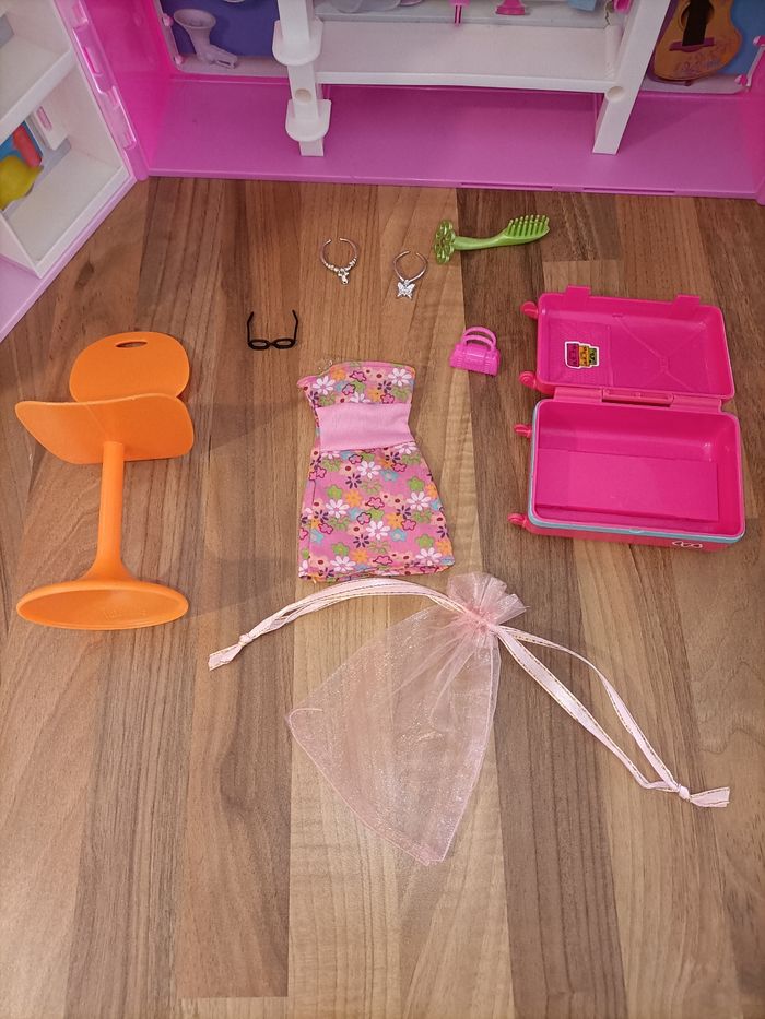 Dressing XL Barbie avec accessoires - photo numéro 4