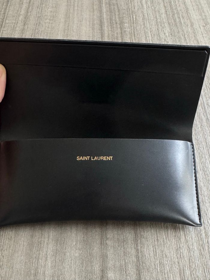 Lunettes Yves Saint Laurent + étui - photo numéro 7