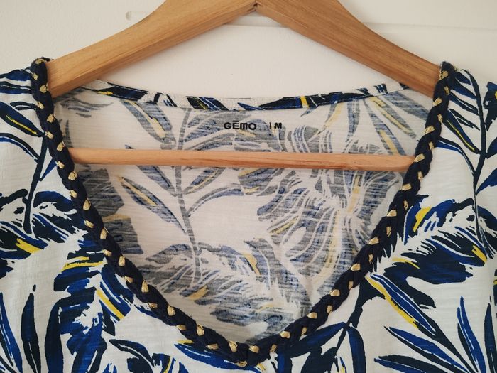 Robe à motifs fleuris - photo numéro 3