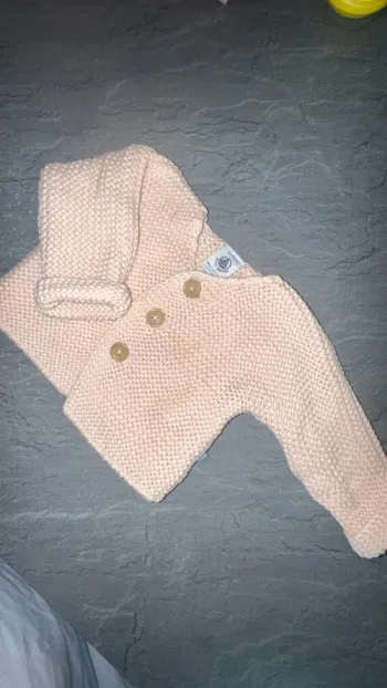 Cardigan bébé tricot