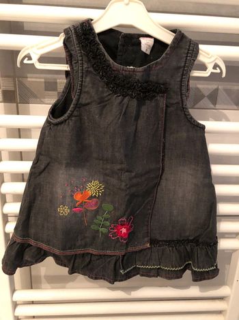 Robe jeans Les bébés taille 18 mois en tbe à 5 euros