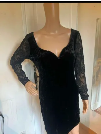 Robe  de soirée  sexy  et chic  -  3suisses