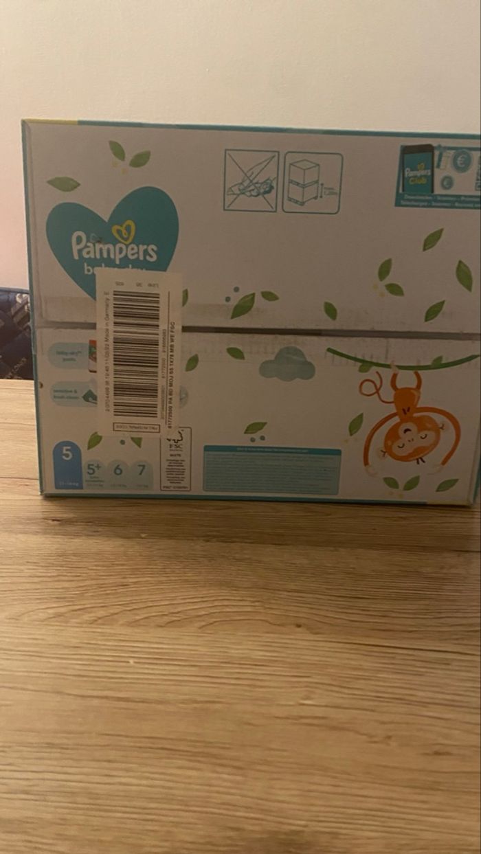 Couches taille 5 mega pack neuf avec étiquette