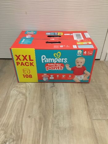 Xxl pack couches Pampers baby dry pants taille 4