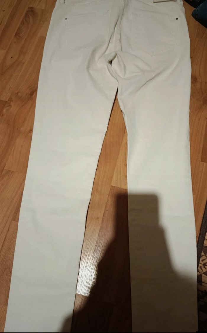 👖 Jean blanc Mango – Coupe classique, parfait quotidien ou sorties 😎 - photo numéro 3