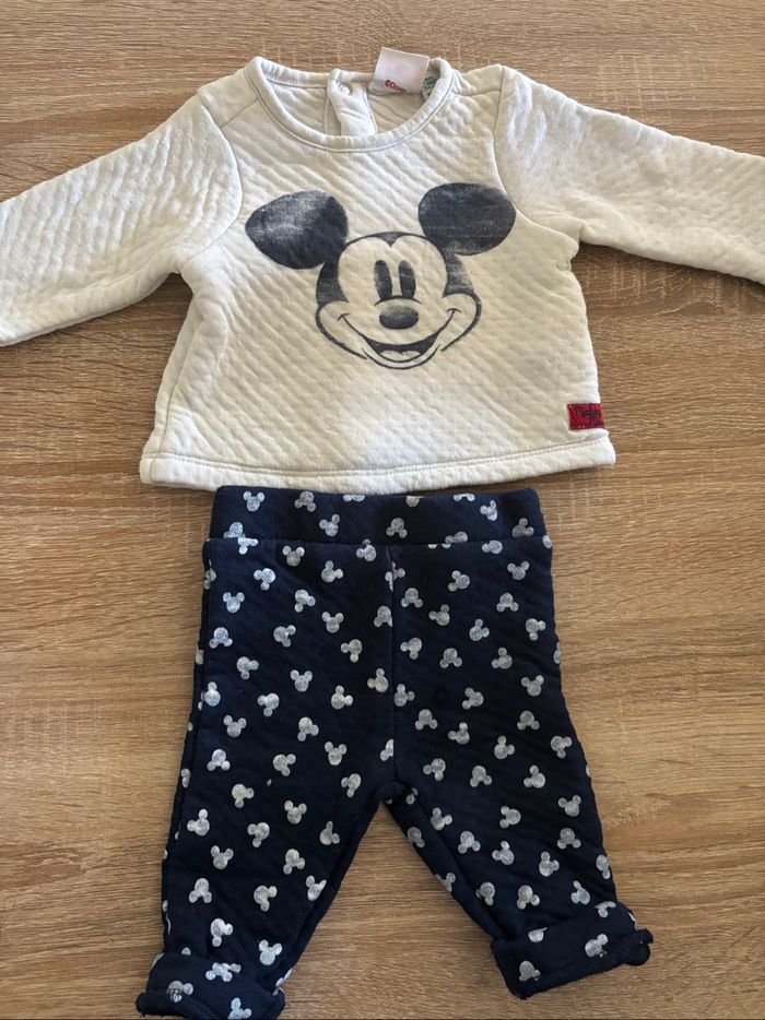 Tenue 1 mois  Disney