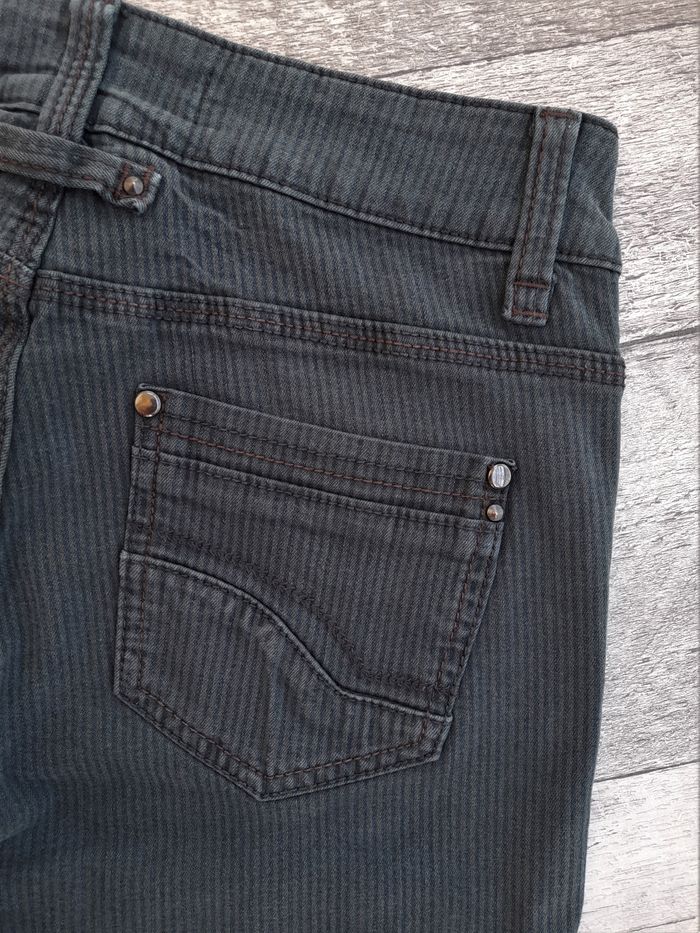 Bermuda noir à rayures grises - Cache Cache - photo numéro 8